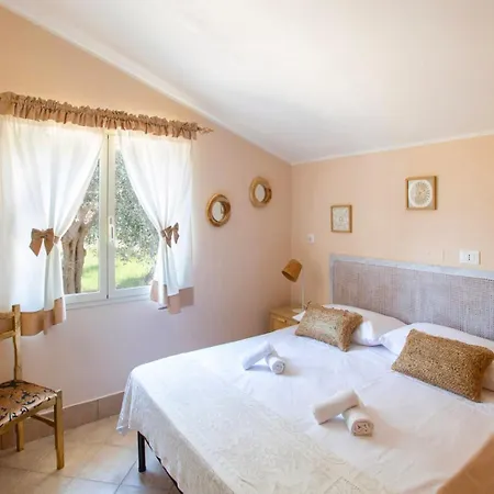 Tra Mari E Monti Сasa de vacaciones *