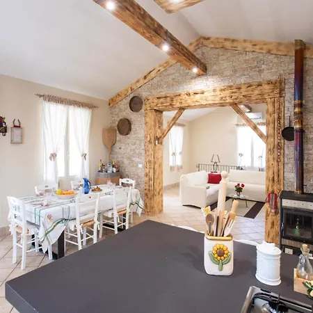 Tra Mari E Monti Casa vacanze