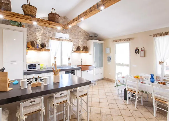 Tra Mari E Monti Casa vacanze *